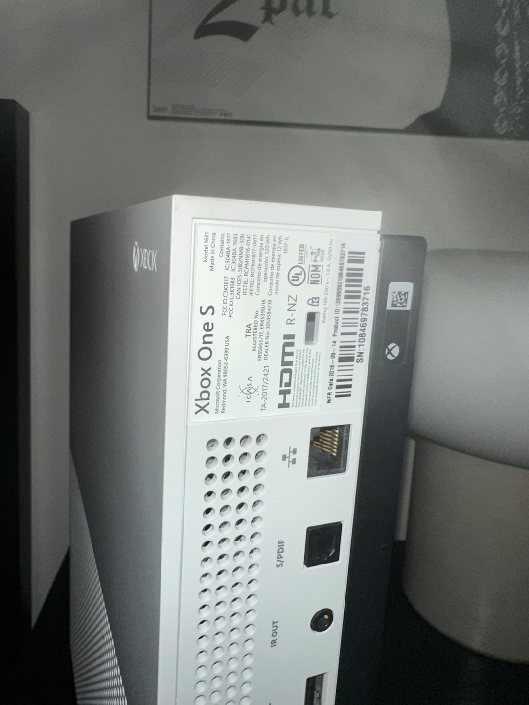 Xbox One S Console - White - photo 4