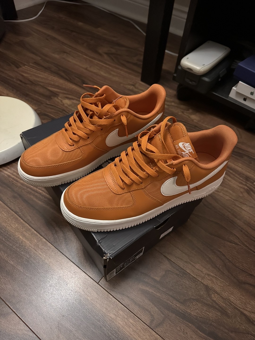 Nike Air Force 1 '07 LV8 NOS Low Nylon Orange Monarch SIZE 10.5