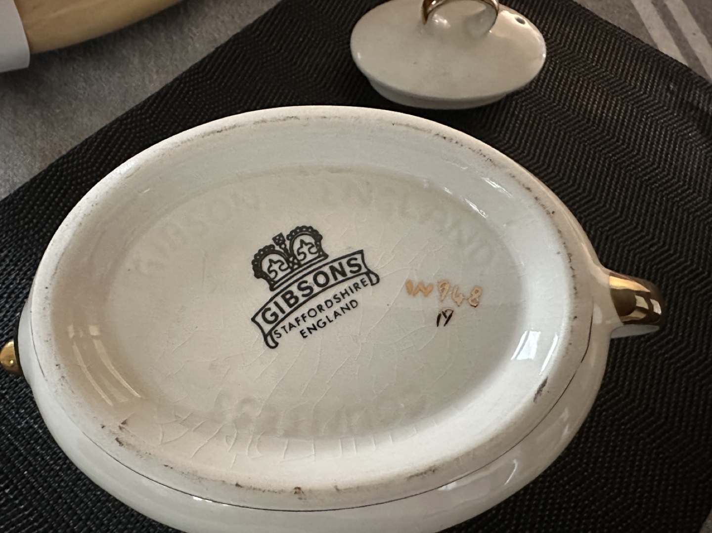 Vintage Gibson's Teapot - photo 2