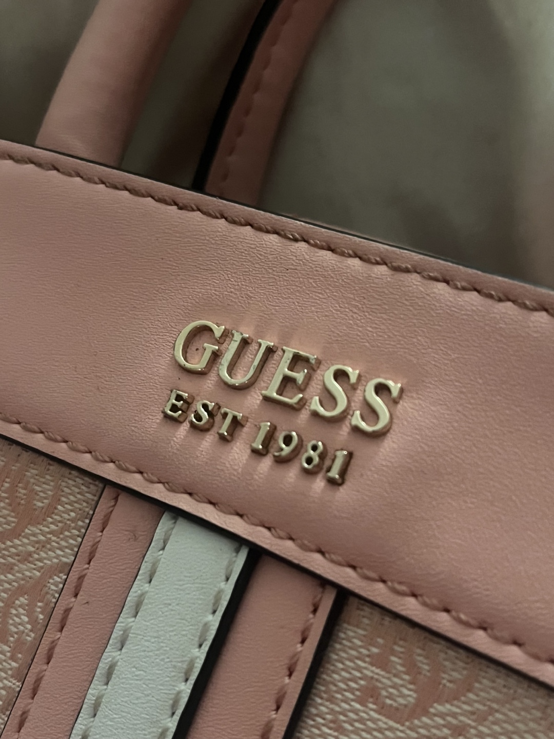 🩷 Baby pink Guess handbag - photo 3