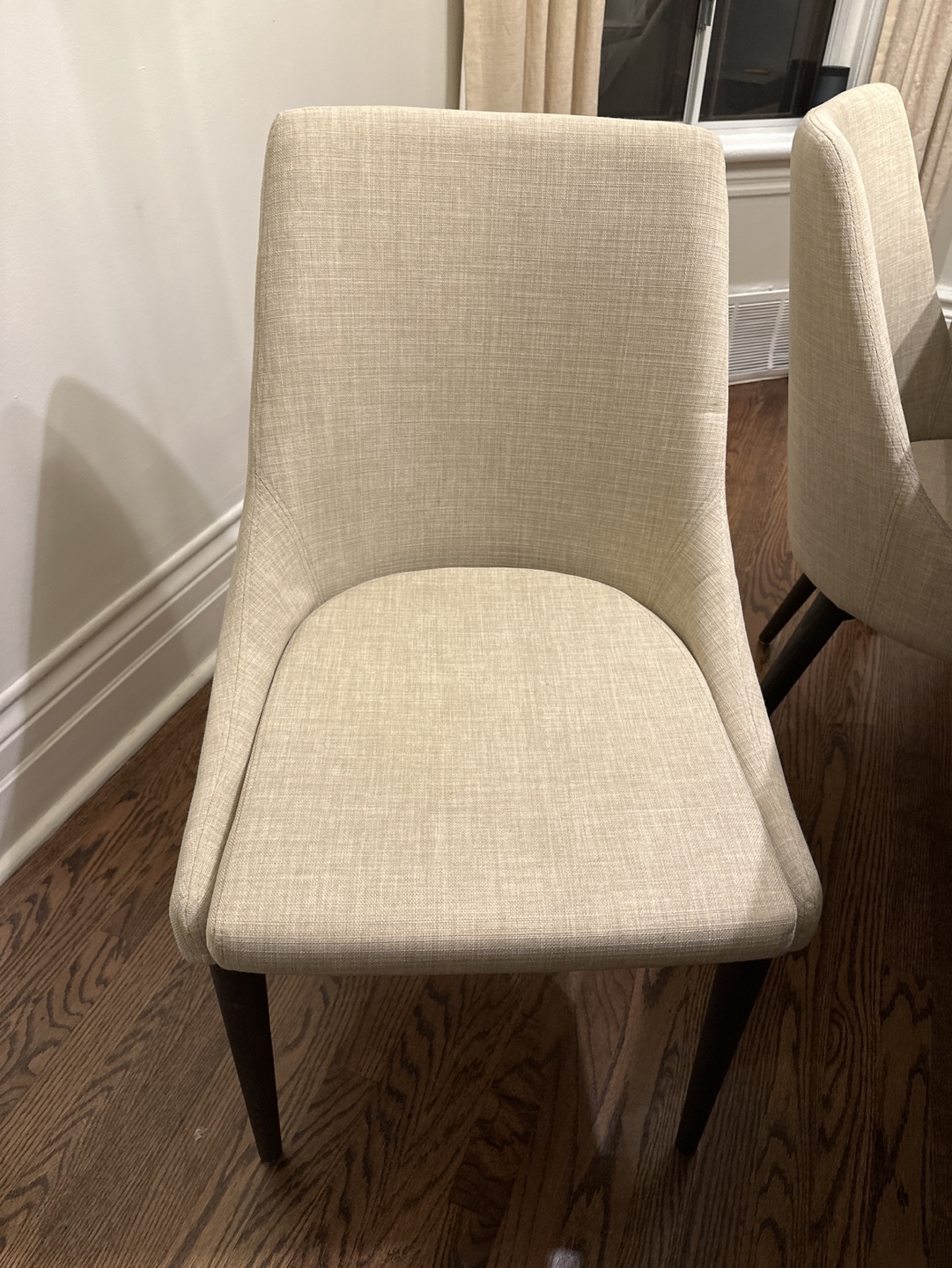 5 Structube Dining Chairs - photo 2