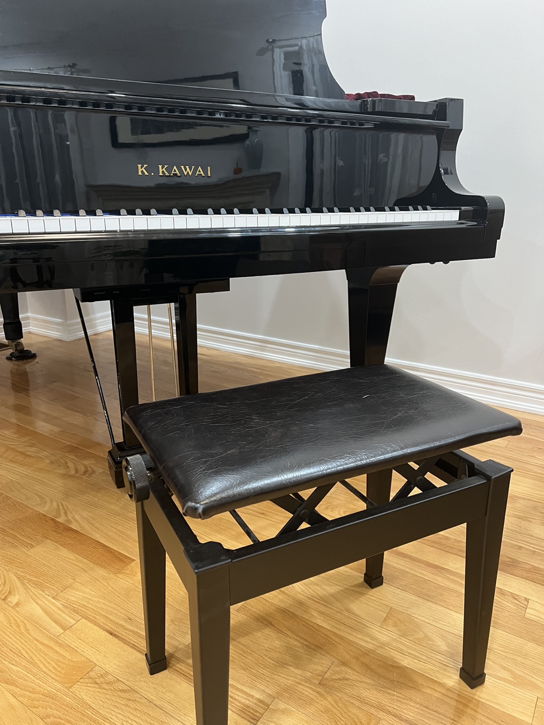 🎹 Piano Bench 🎶