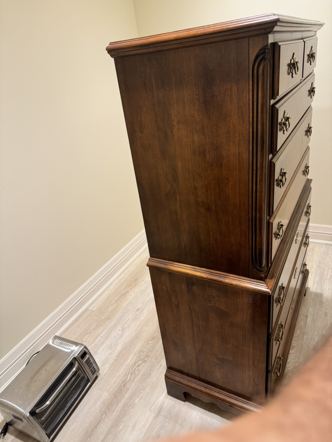 Dresser, solid wood with matching night table - photo 2
