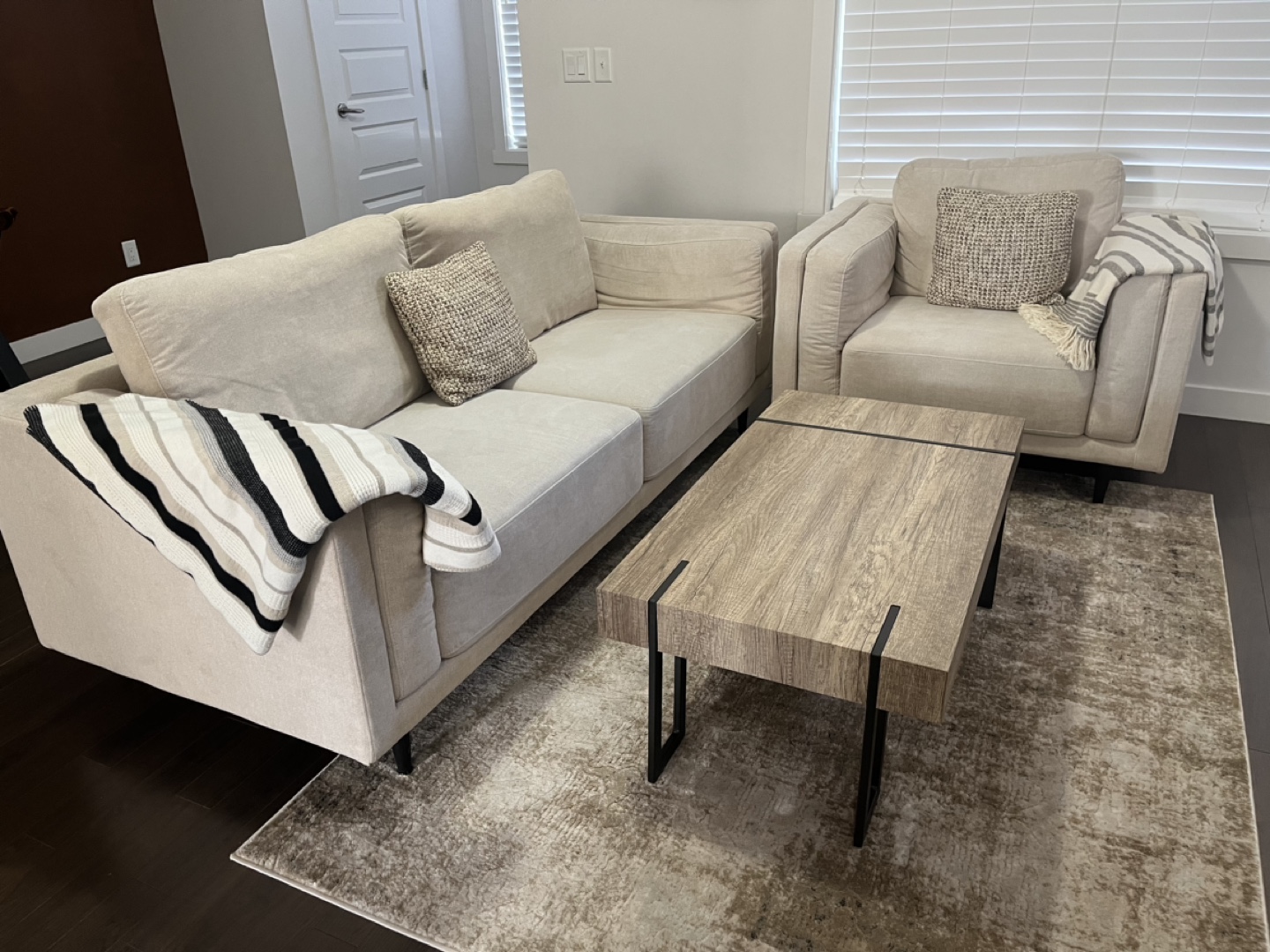 Sofa, Armchair & Coffee Table Set - photo 3