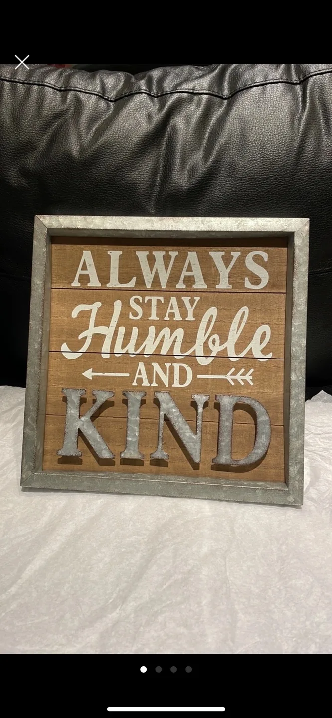 *SALE!* clear shoe boxes, boots, Eminem, pull-up bar.. etc image indicator(7)