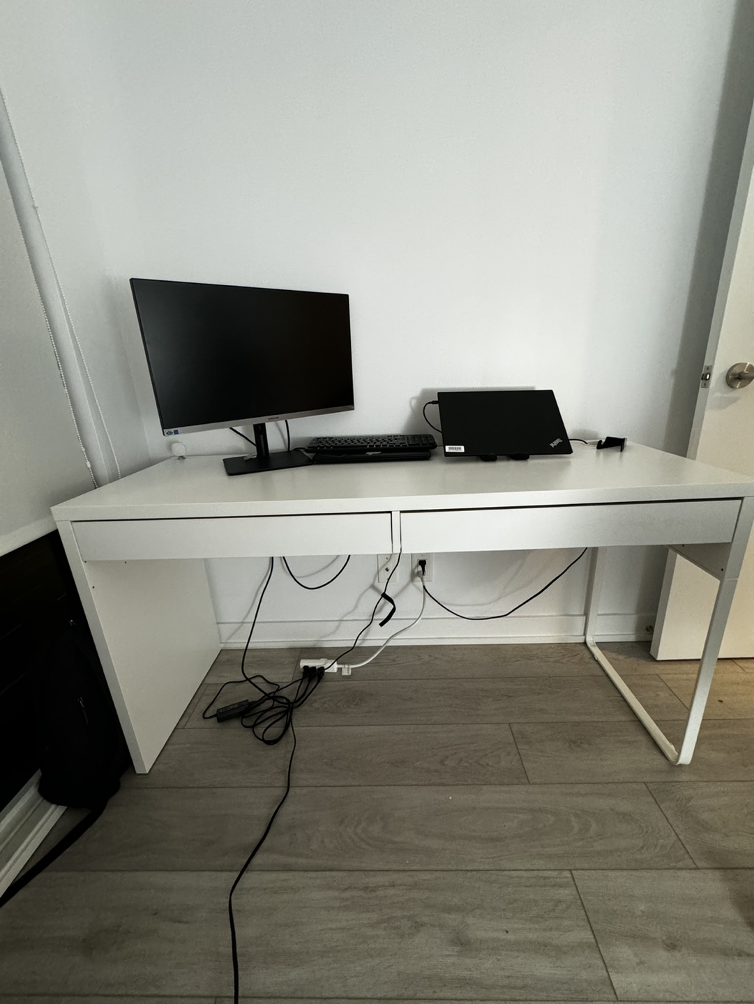 IKEA micke desk