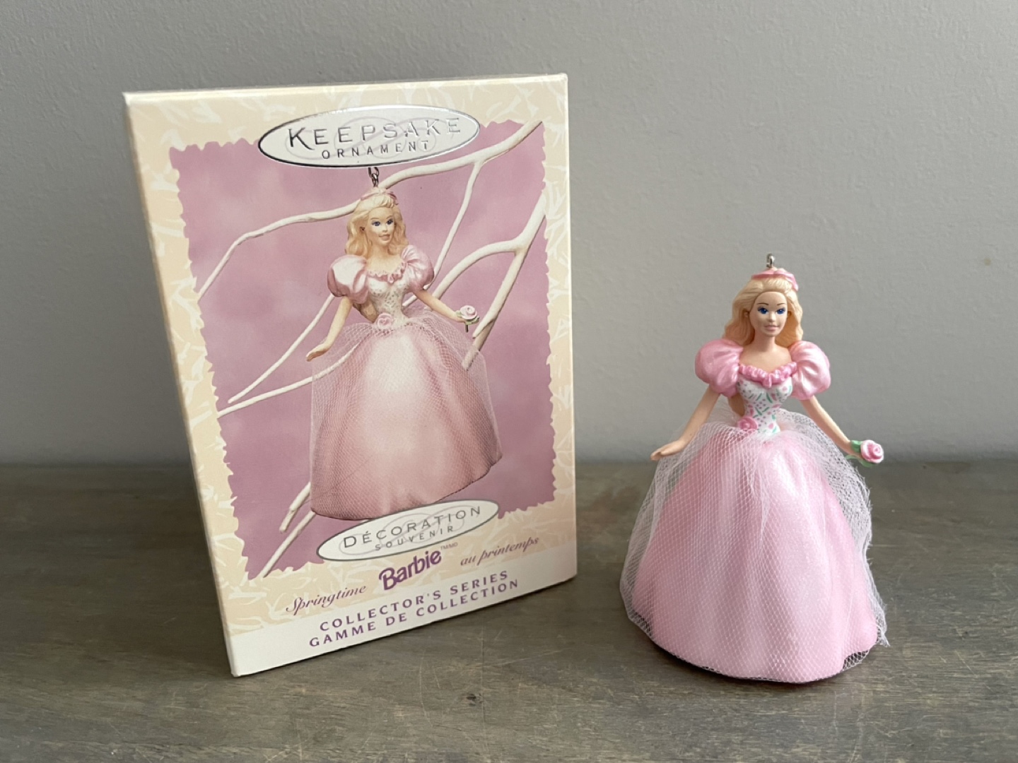 1996 Hallmark SPRINGTIME BARBIE Keepsake Christmas Ornament