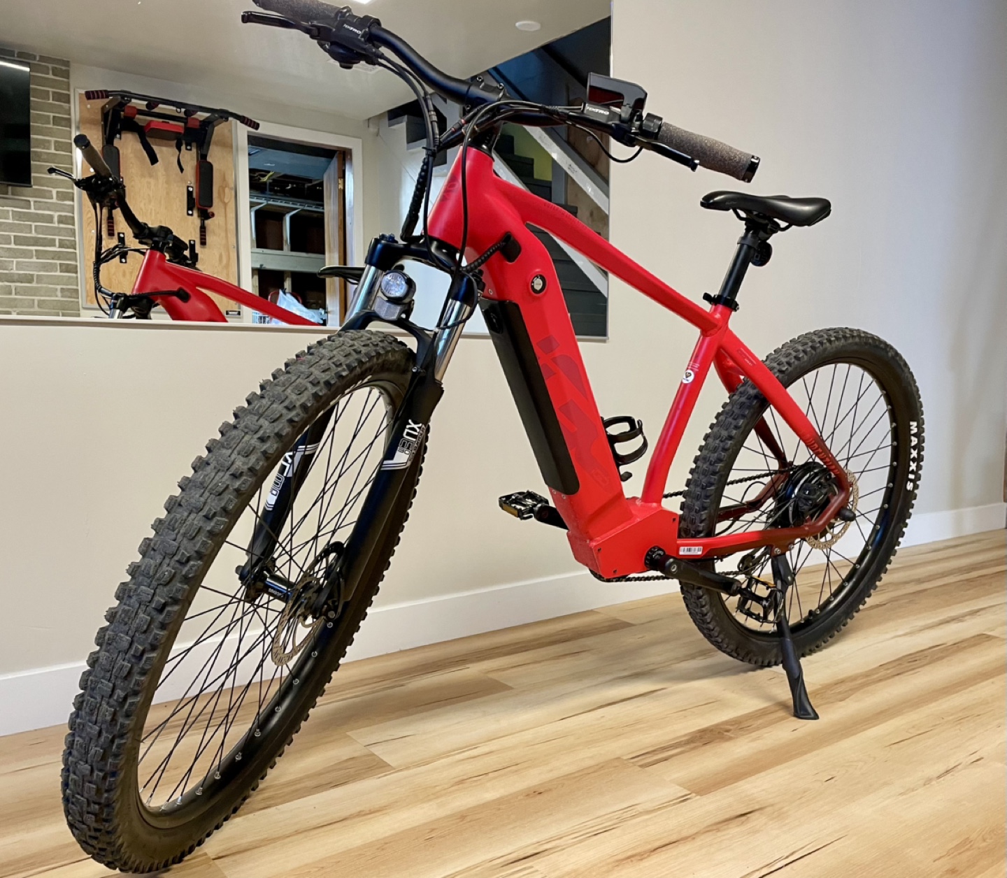 2022 iGo Outland Laurentian 29er e-Mountain Bike