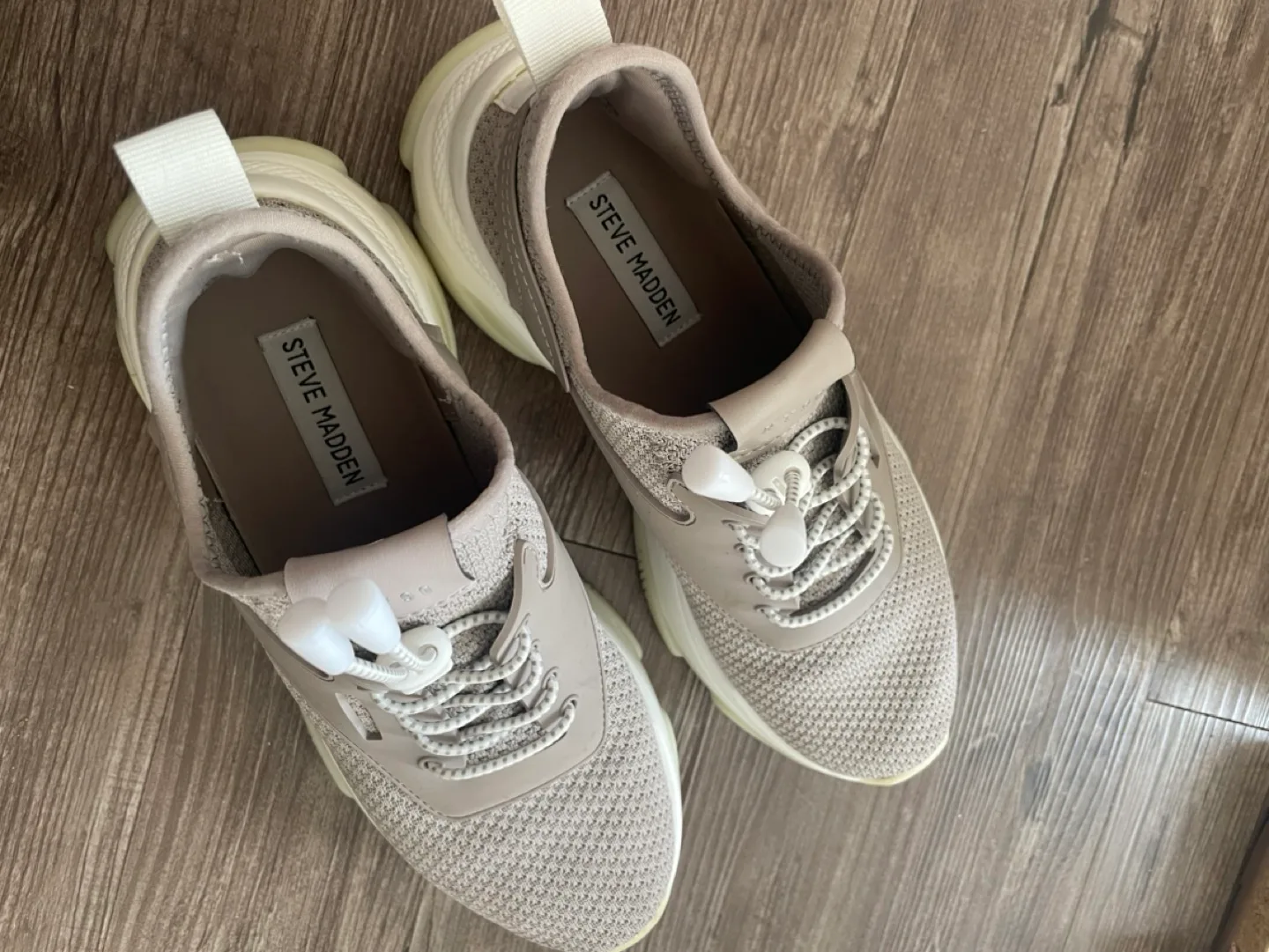 Steve Madden Women's Sneakers Size: 8 Women’s image indicator(2)