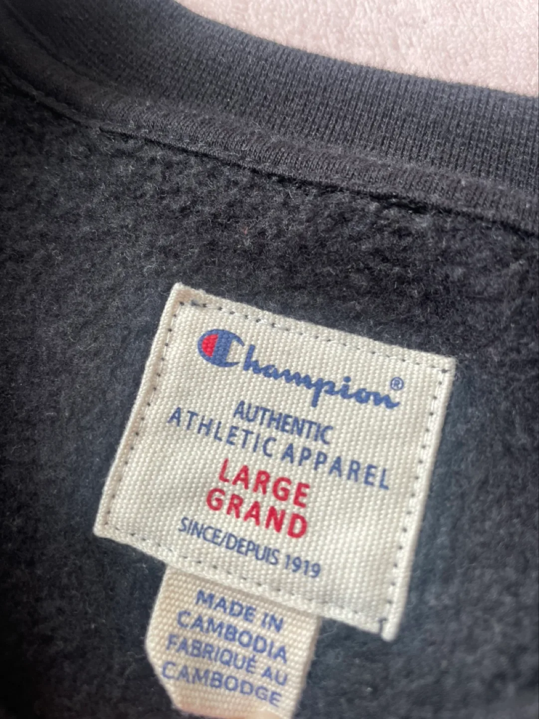 Cropped Sweaters image indicator(3)