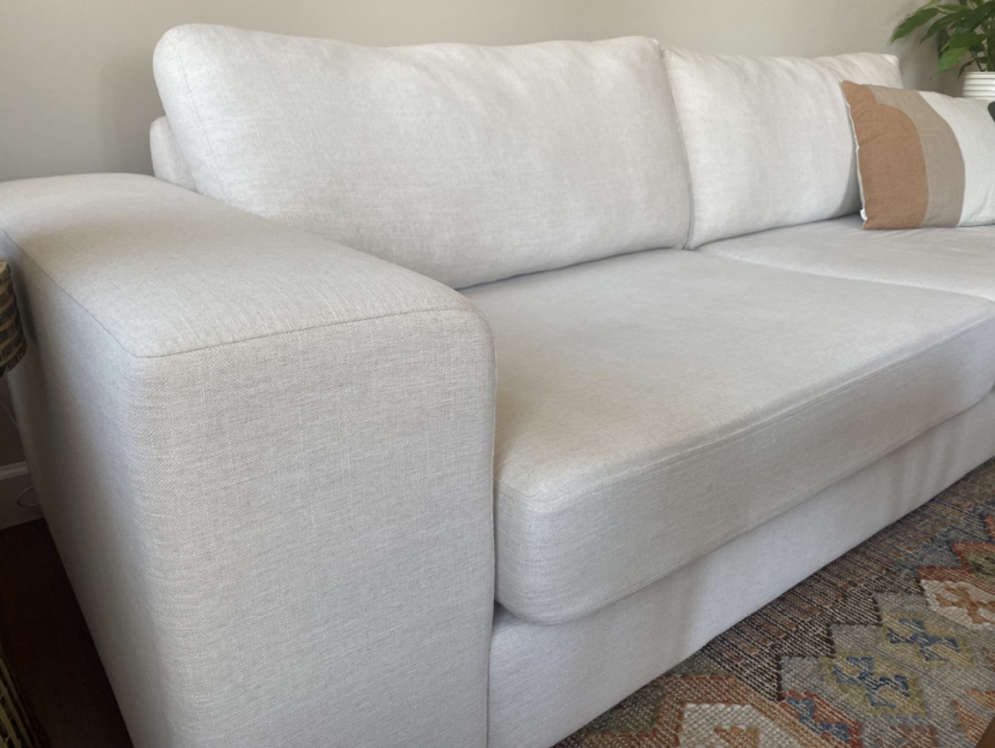 Couch - photo 4