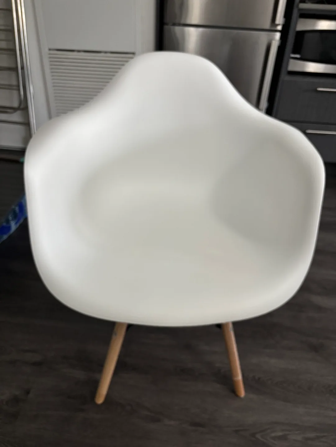 Dining chair thumbnail