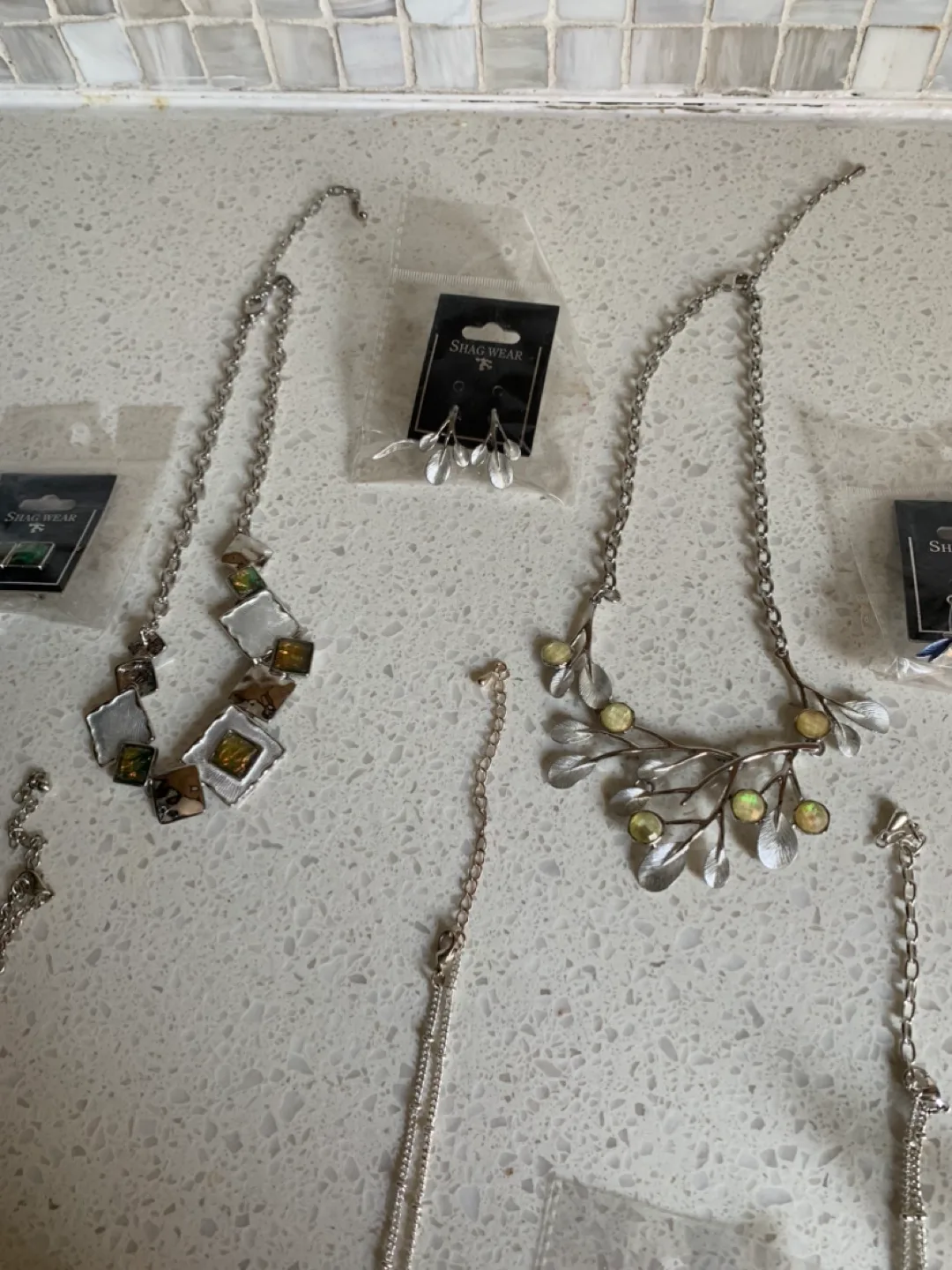 🧡 Shag Wear Necklace and Earring Set image indicator(5)