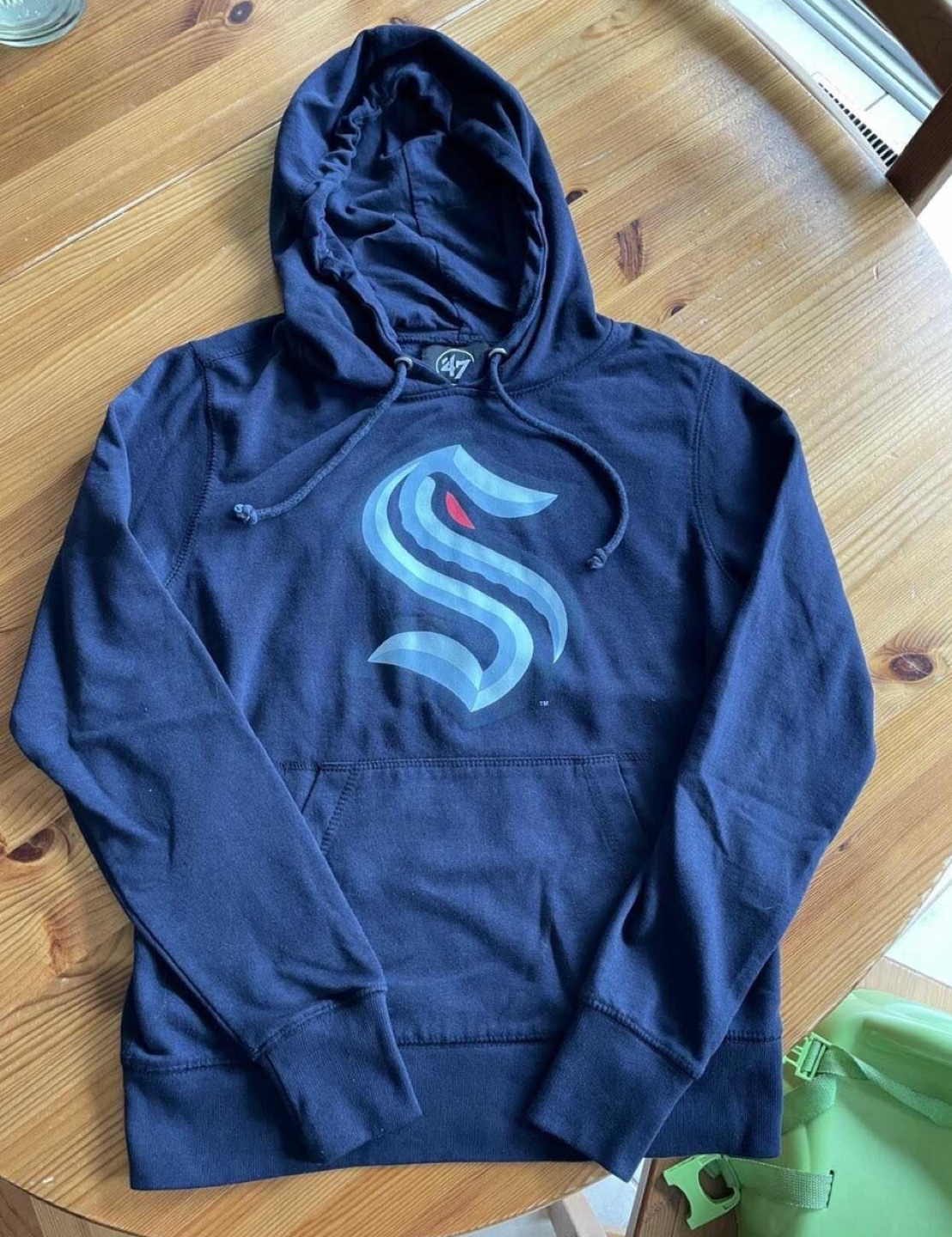 47 Brand Seattle Kraken Hoodie adult small