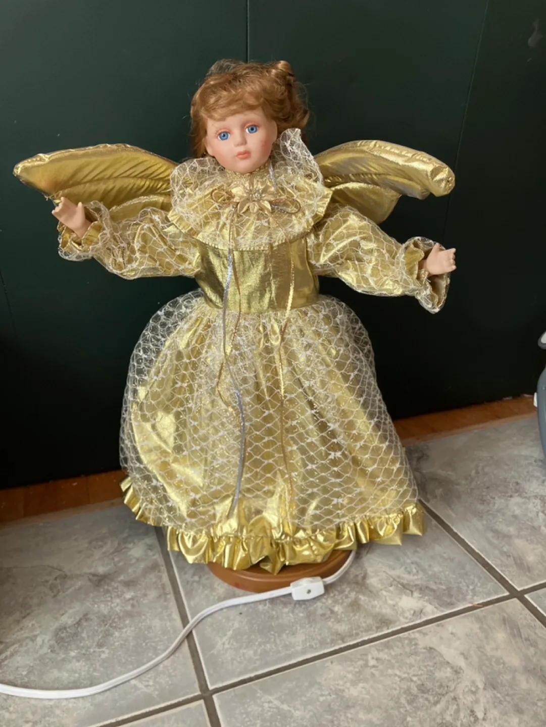Antique Christmas Angel Doll wings,arms,@ face moves usa image indicator(2)