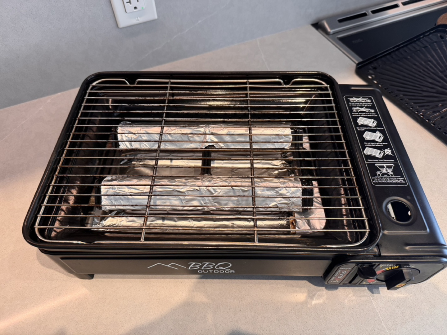 BBQ Outdoor Portable Gas Grill - photo 2