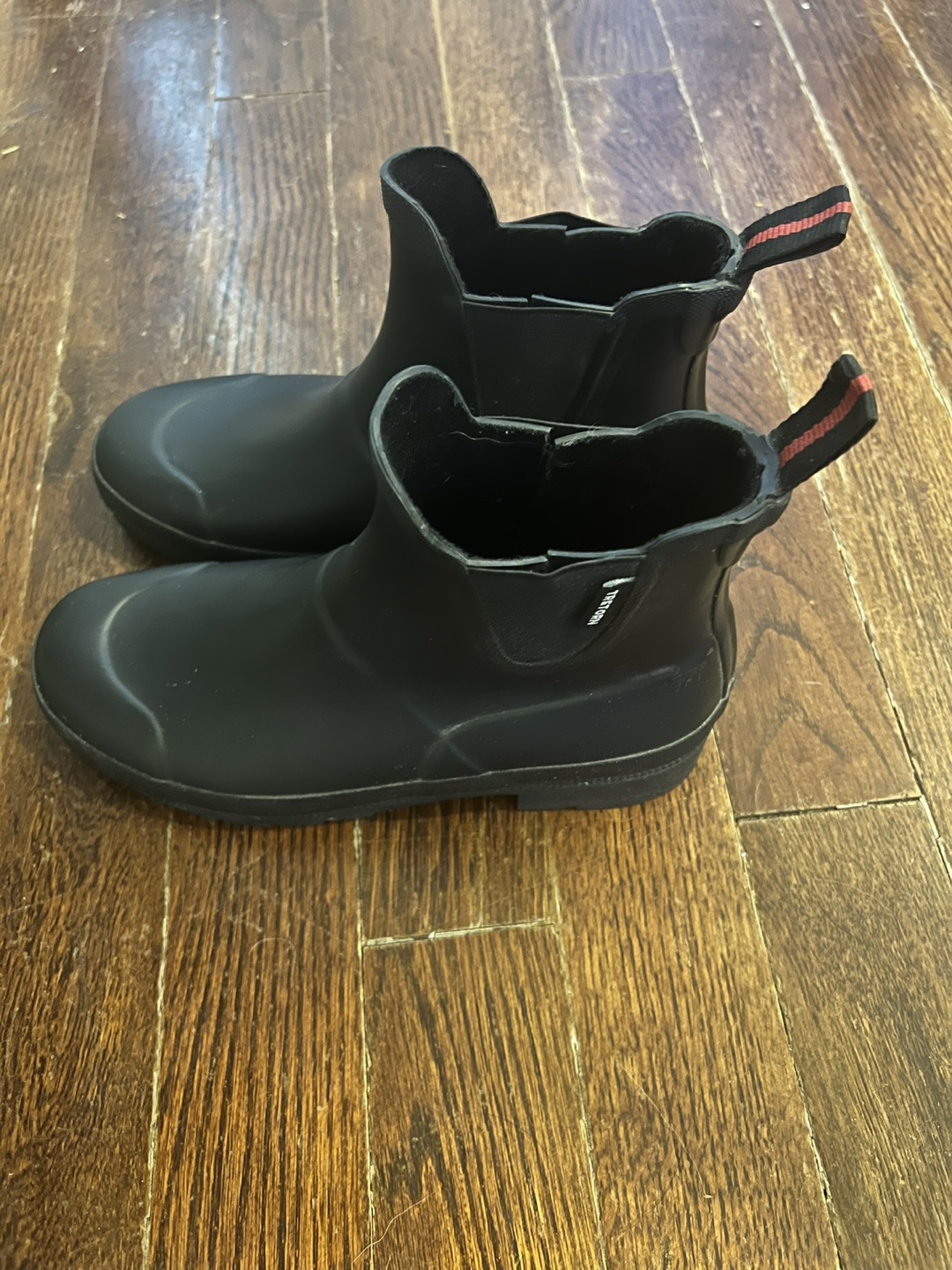 Tretorn Black Chelsea Rain Boots - photo 2