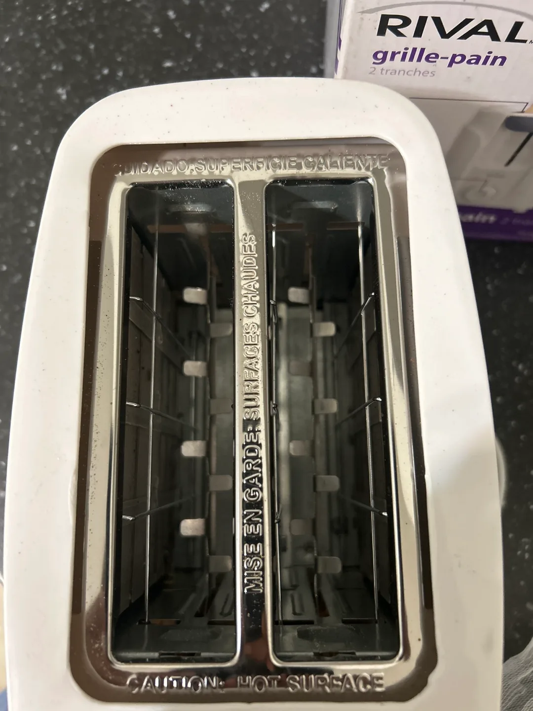 Brand new Rival 2-Slice Toaster image indicator(2)