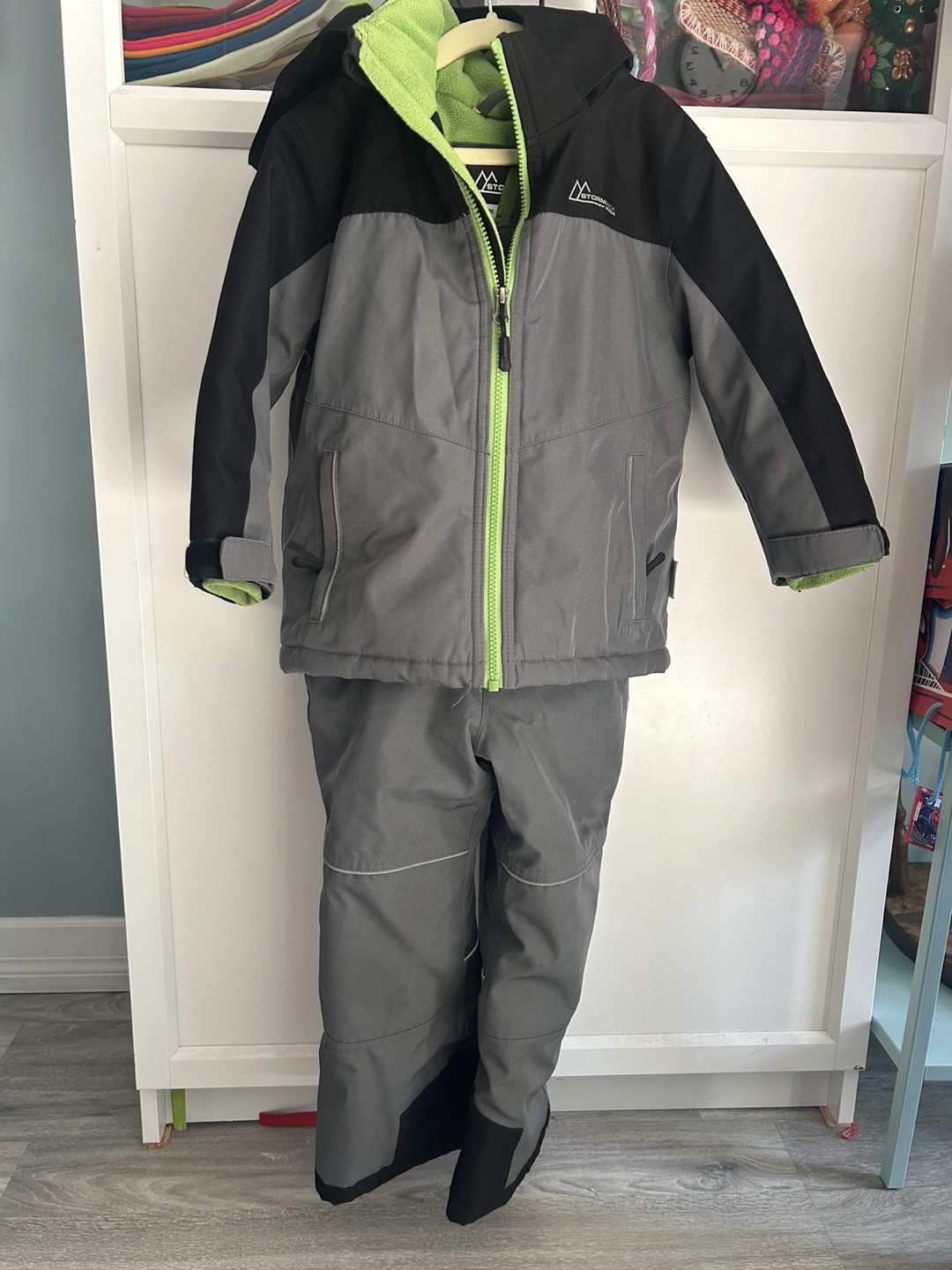 Kids' winter jacket and snow pants