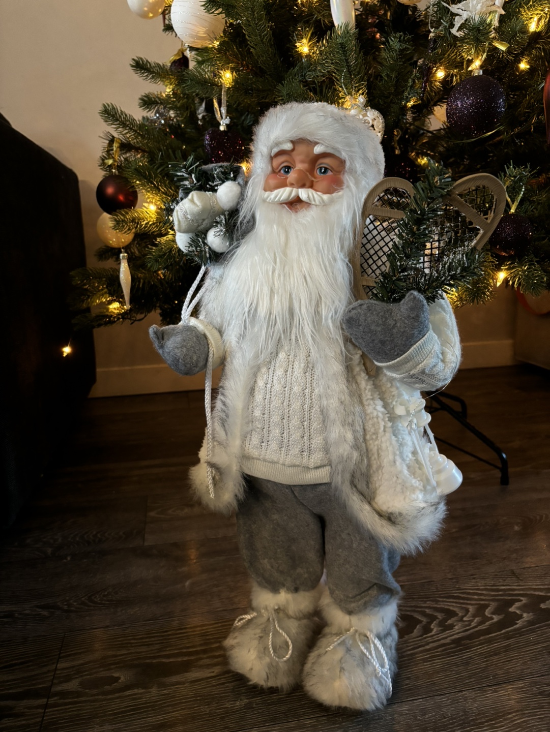 White and Grey themed Santa - photo 2