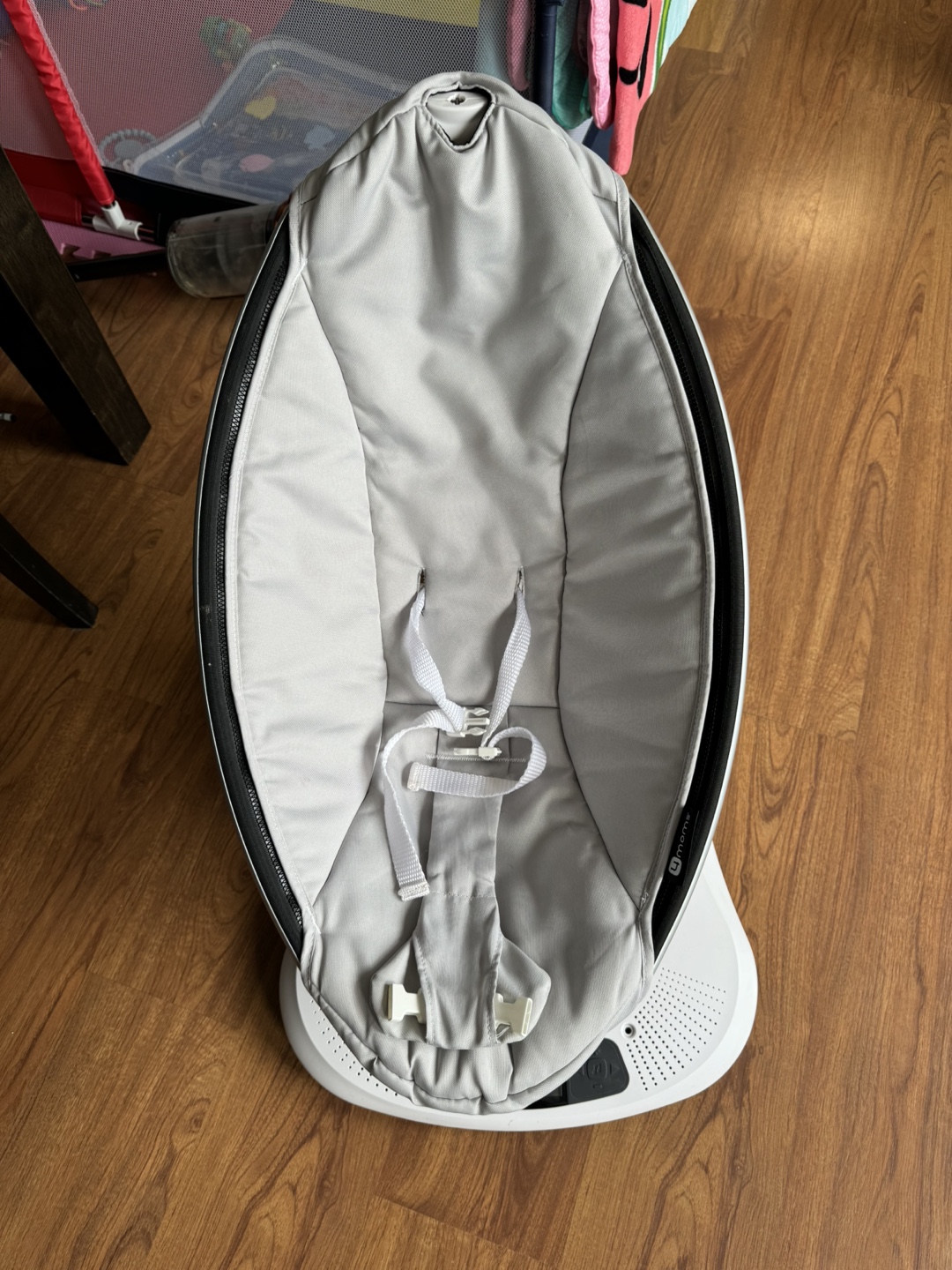4moms mamaRoo baby swing