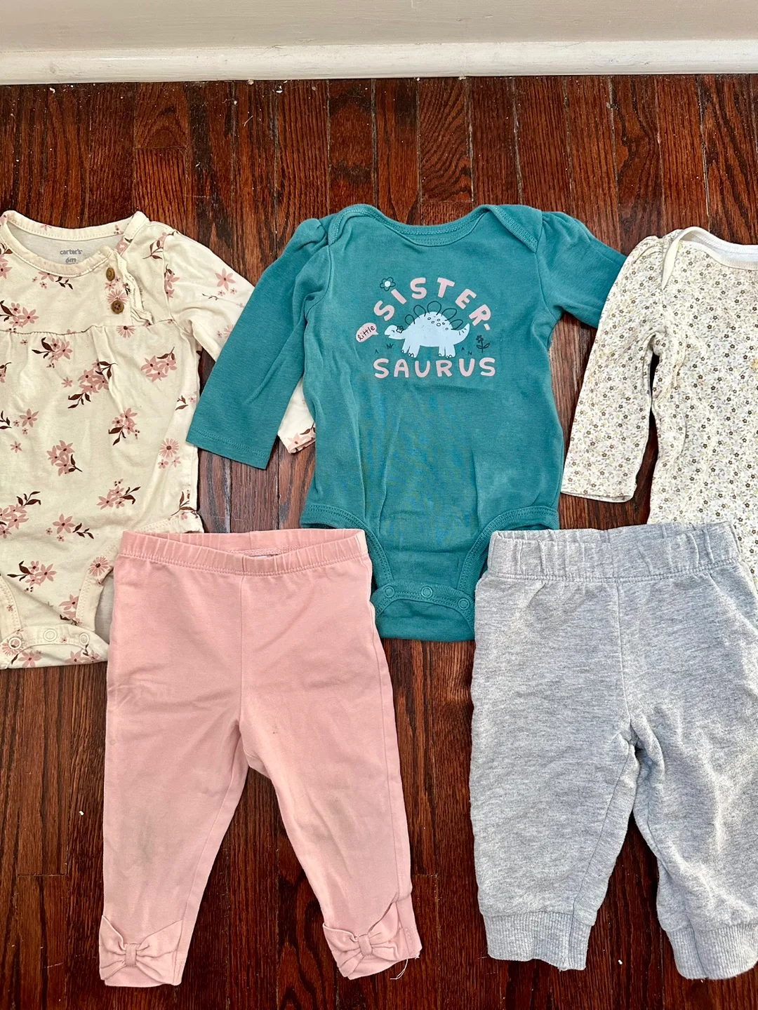 Baby 🧒 Clothes Bundle (11pcs) 🧡 thumbnail
