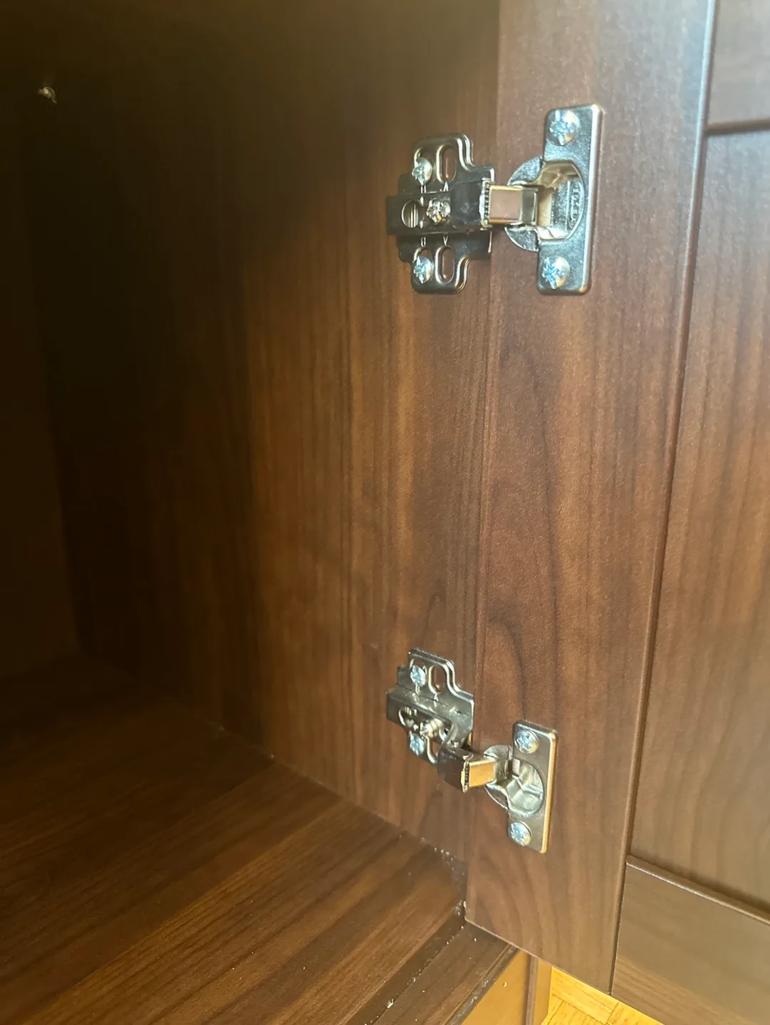 IKEA’s SONGESAND nightstand image indicator(2)