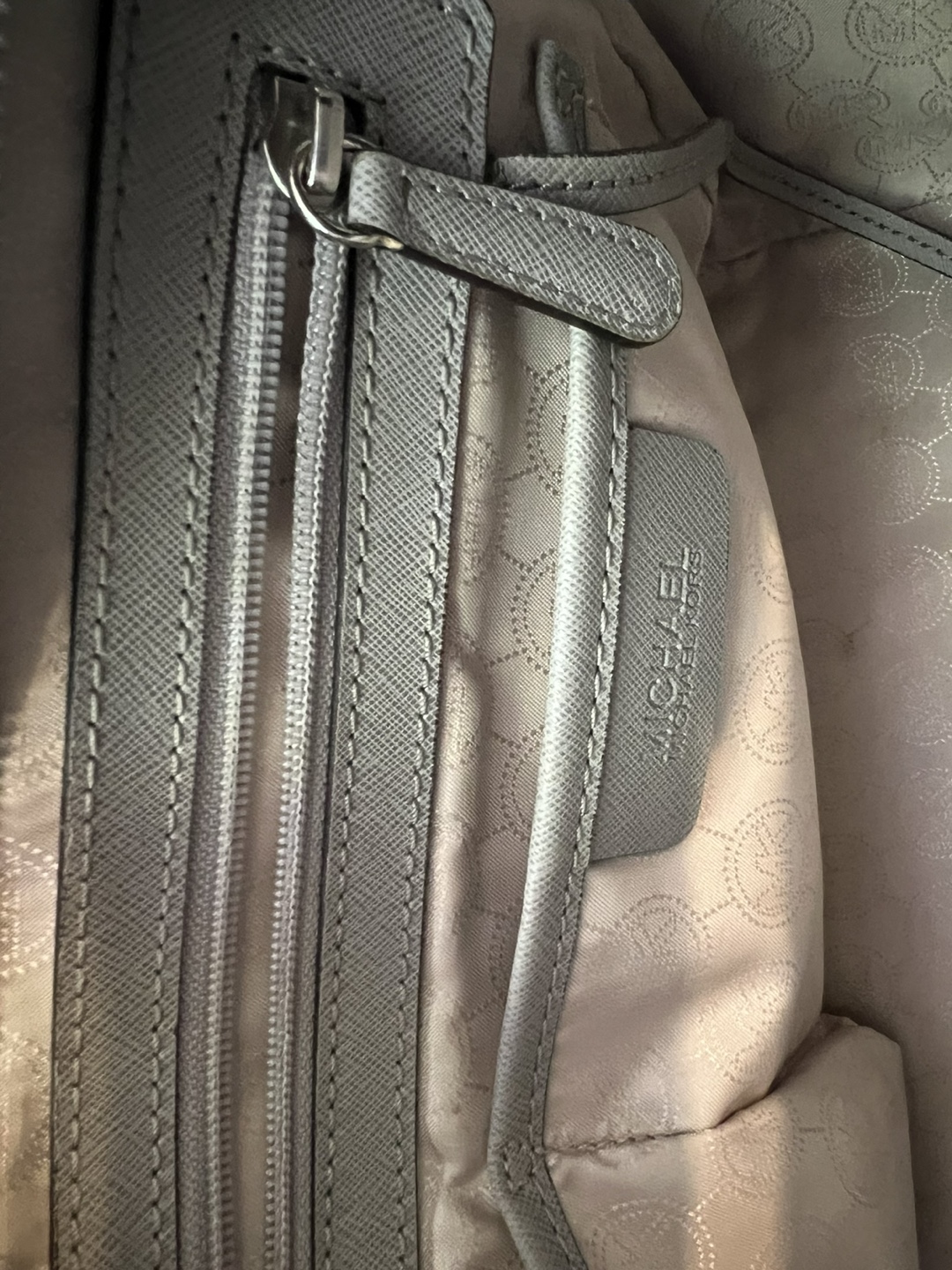 Michael Kors Grey Handbag - photo 4