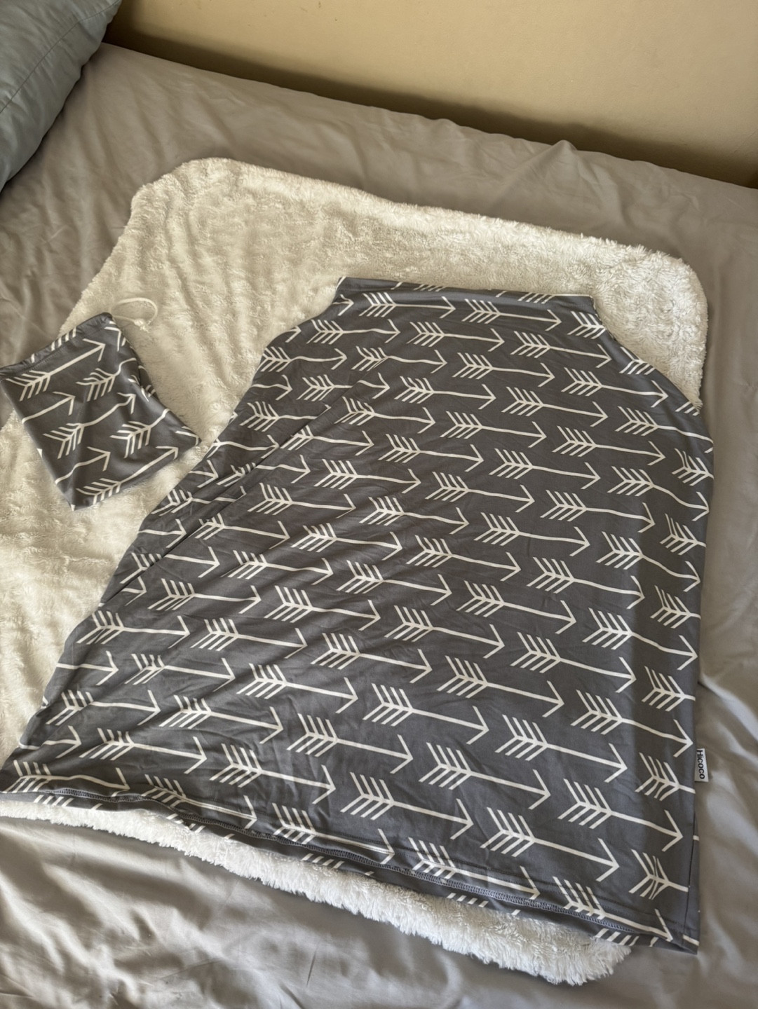 breastfeeding cover (multiple uses)
