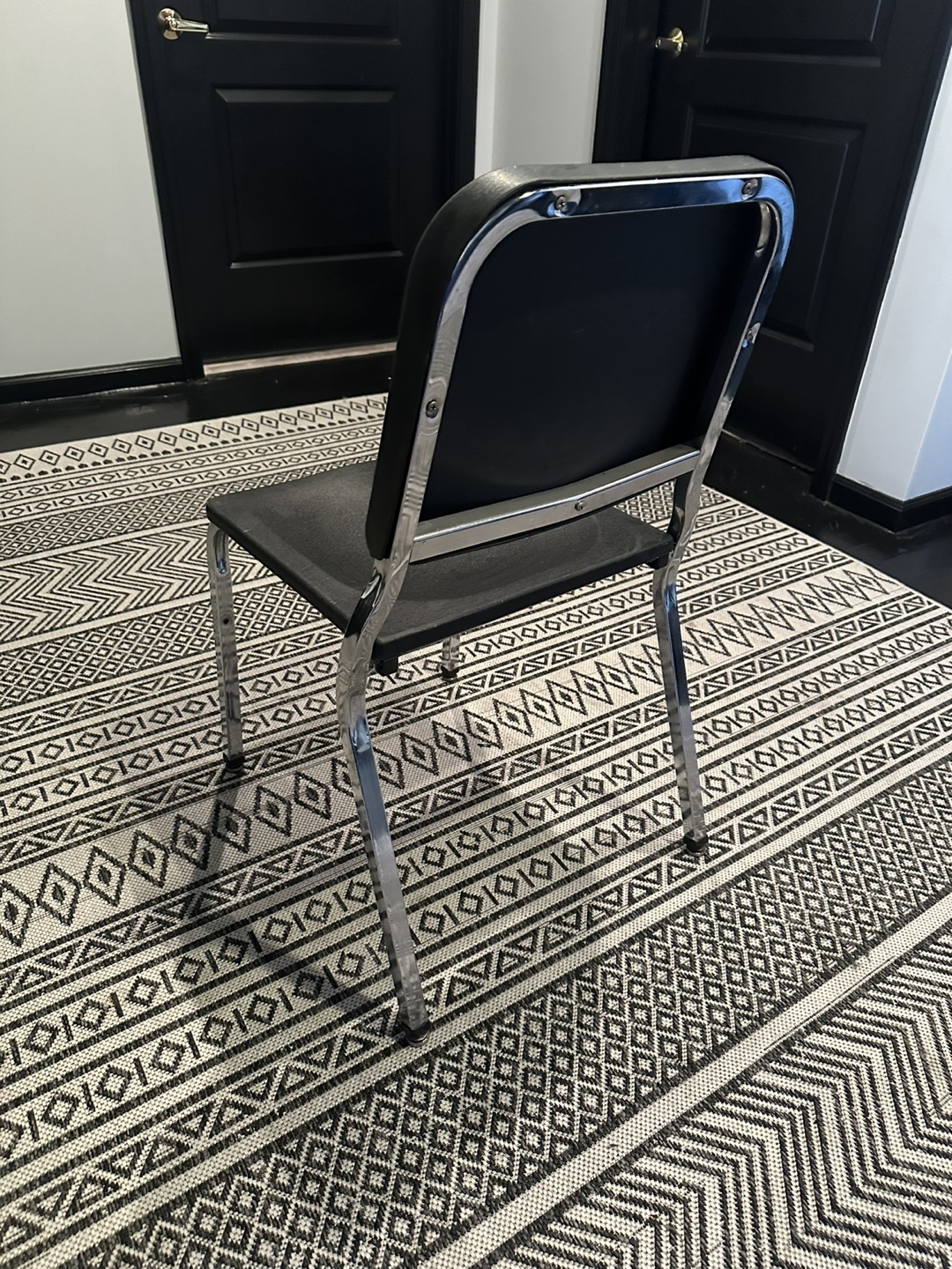 Stacking chairs - Wenger brand - school church chairs - 31ct