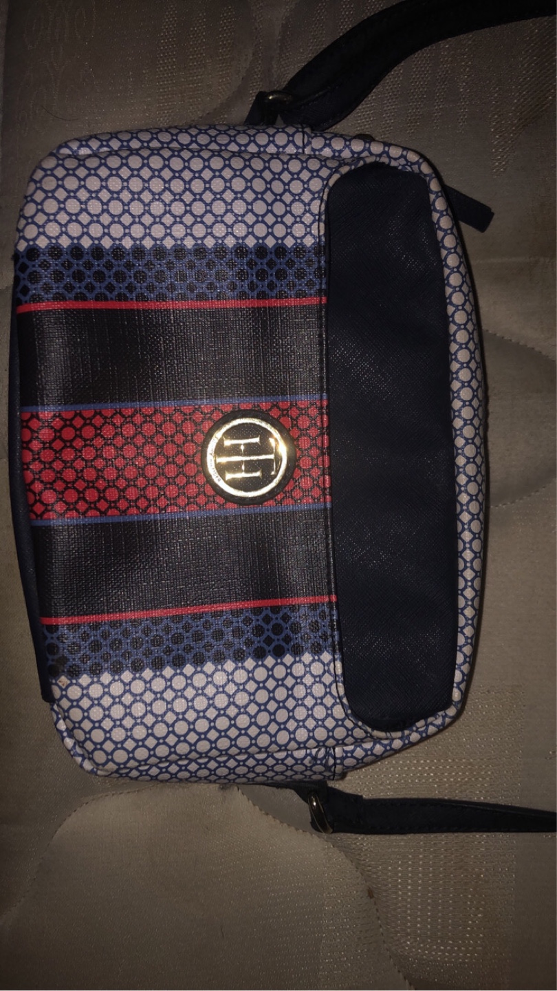 Tommy Hilfiger Crossbody Bag