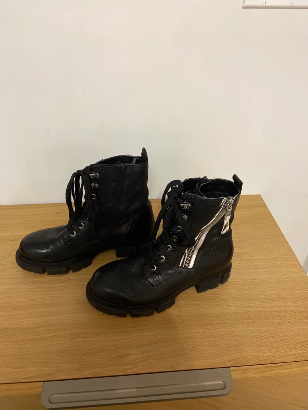 New Bugatti Black Leather Boots with Zips image indicator(4)