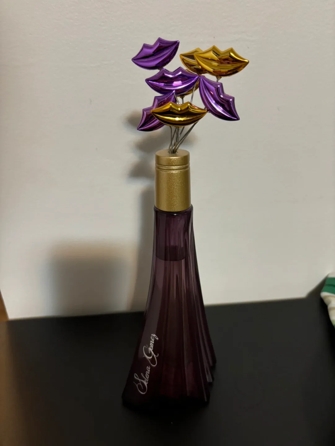 Selena Gomez perfume thumbnail