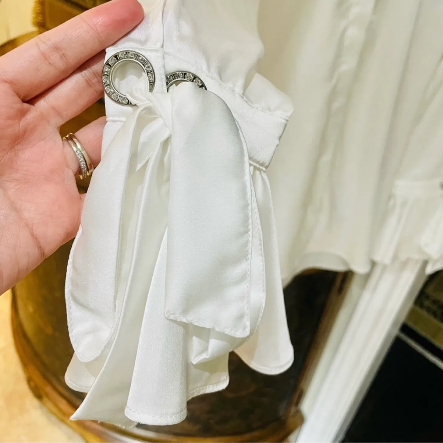 Luleg Beautiful Cold Shoulder Blouse image indicator(6)