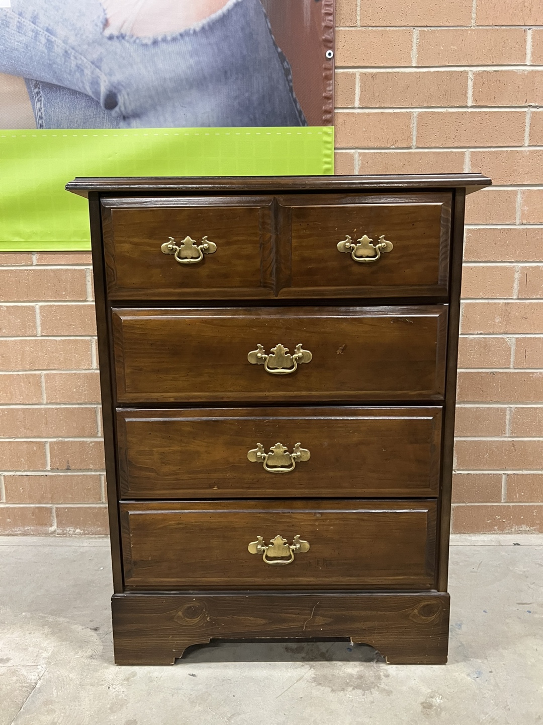 9 drawers chest of Drawers