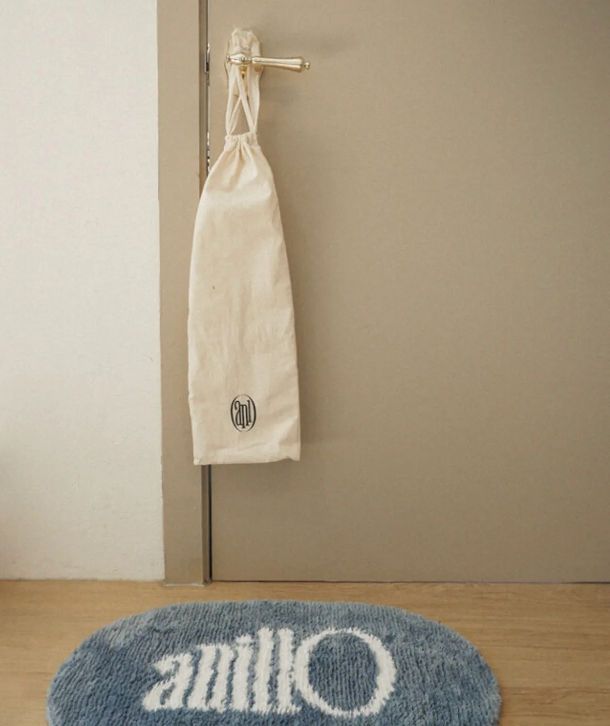 NEW Urban Outfitters Anillo Bath Mat image indicator(2)