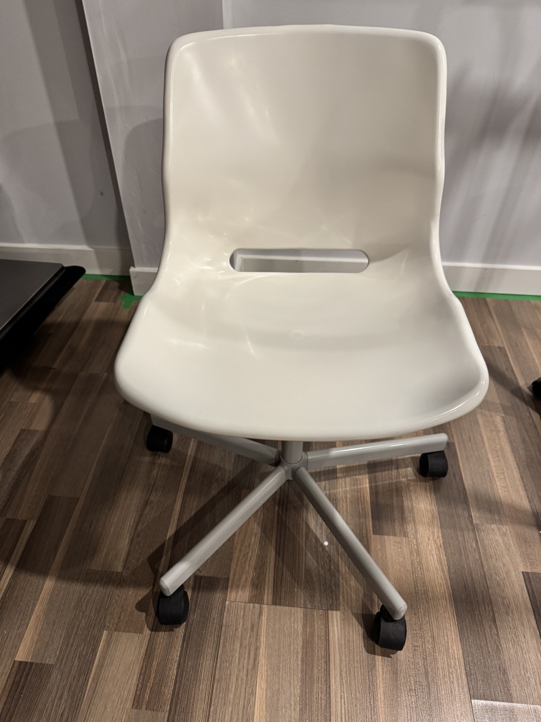 IKEA White Swivel Desk Chair