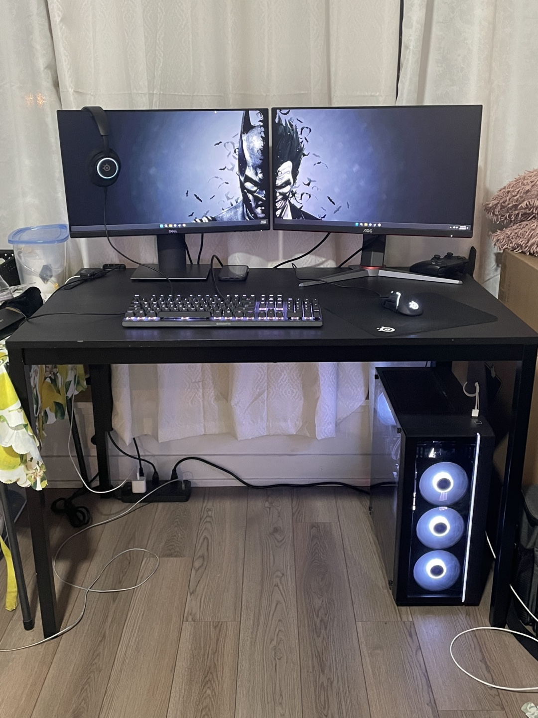 MOVE OUT SALE - COMPUTER TABLE/DESK - photo 2