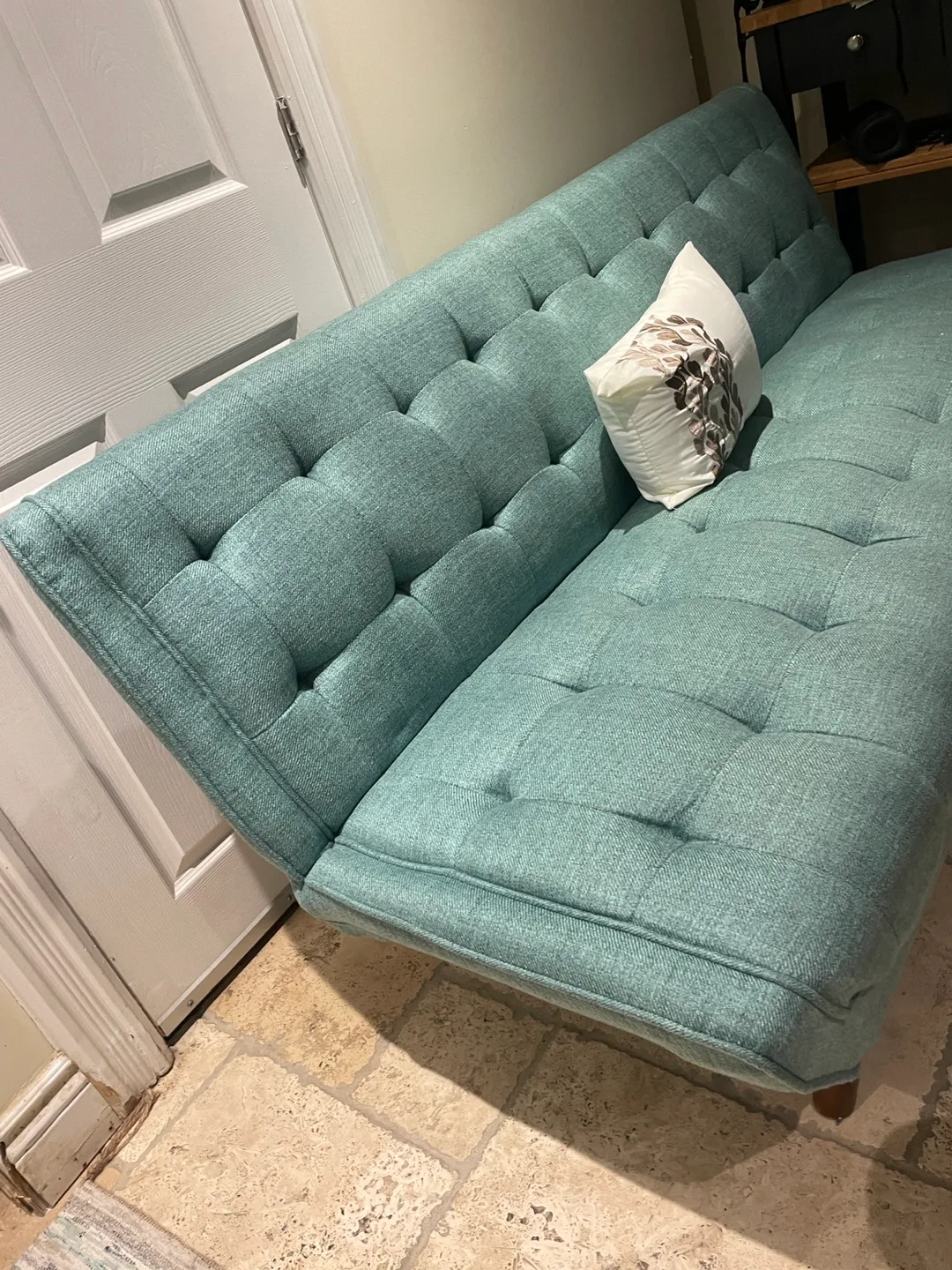 Teal Futon 🧡 thumbnail