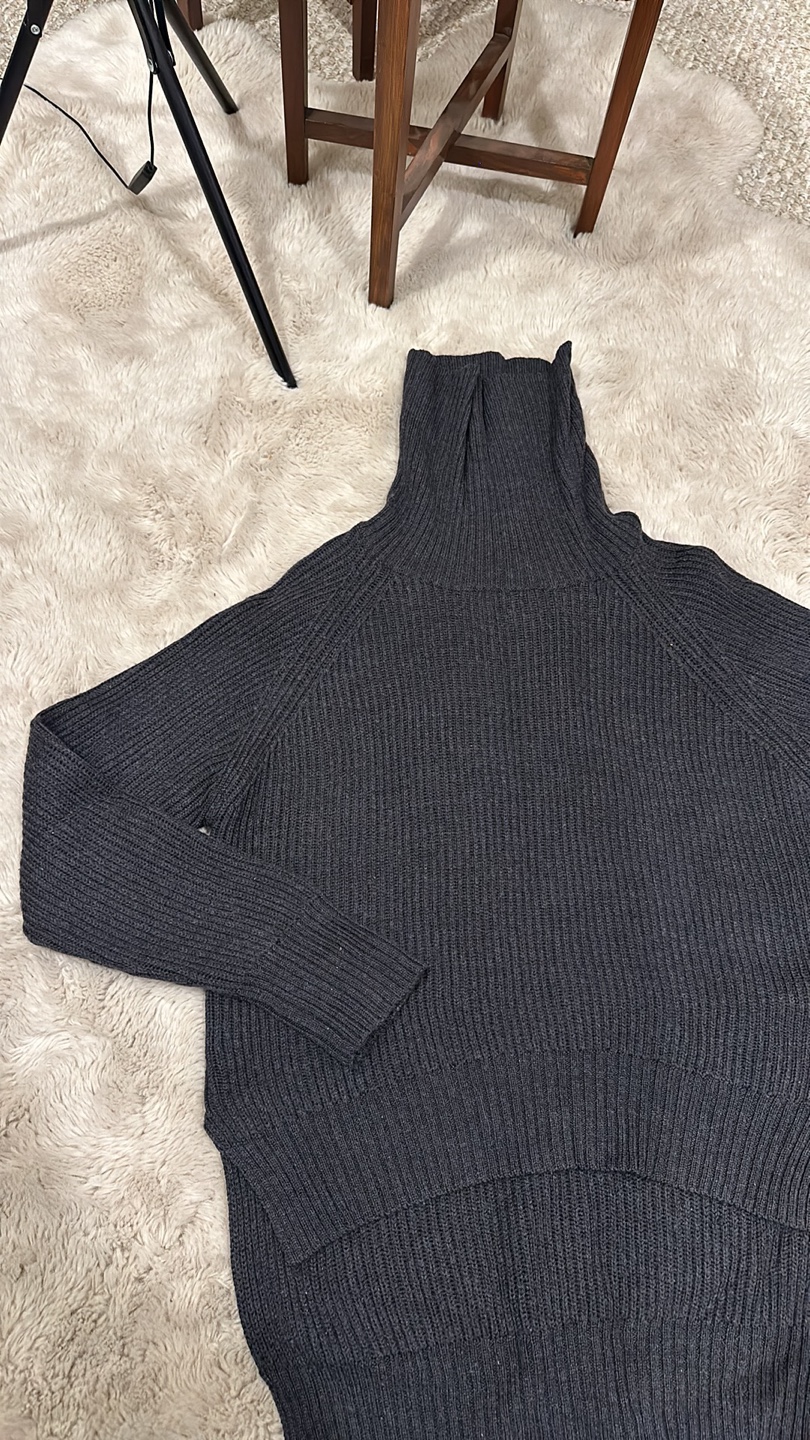 Wilfred Free Aritzia Grey Turtleneck Sweater - photo 4