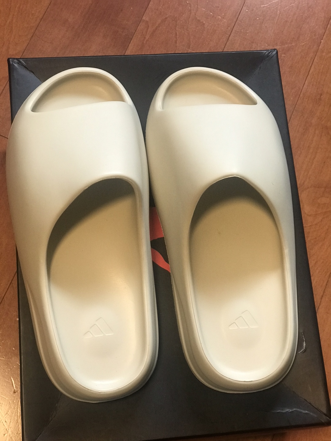 Yeezy Slides “Bone” - photo 4