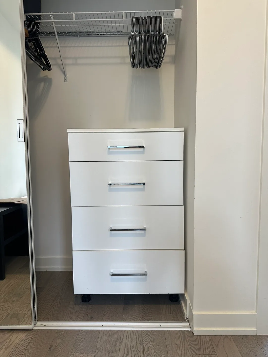 White 4-Drawer Dresser thumbnail