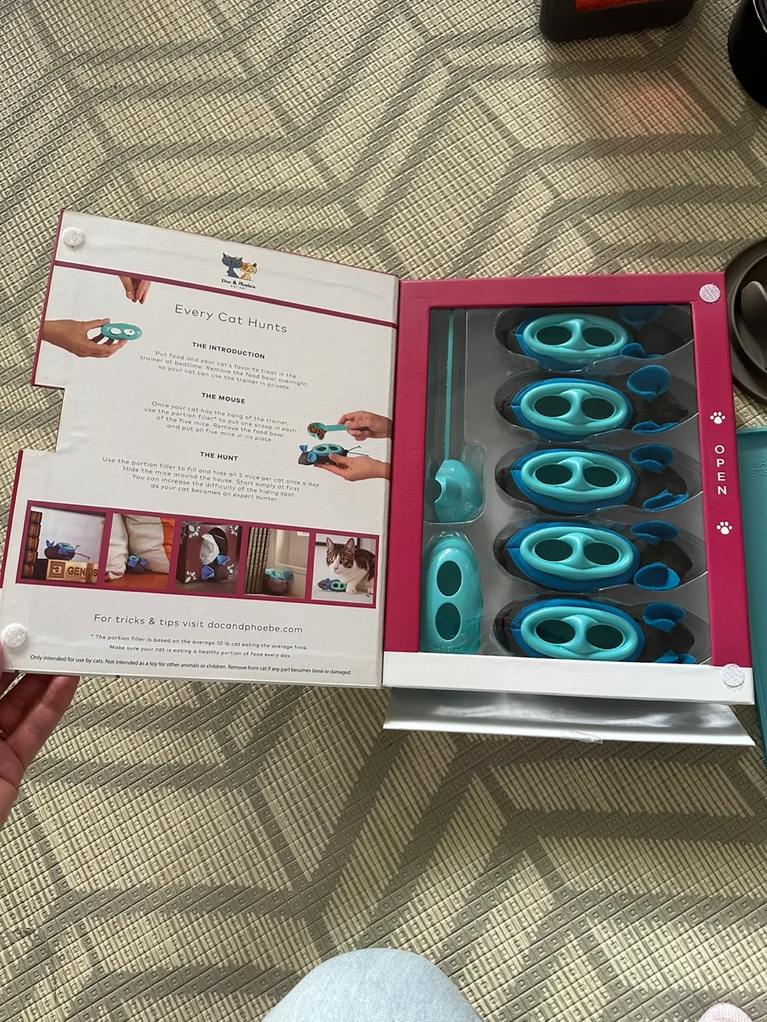 Bundle of very high quality cat items! image indicator(7)