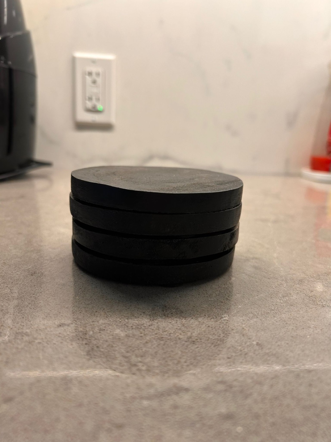 Wooden Tray with Four Round Coasters - photo 3