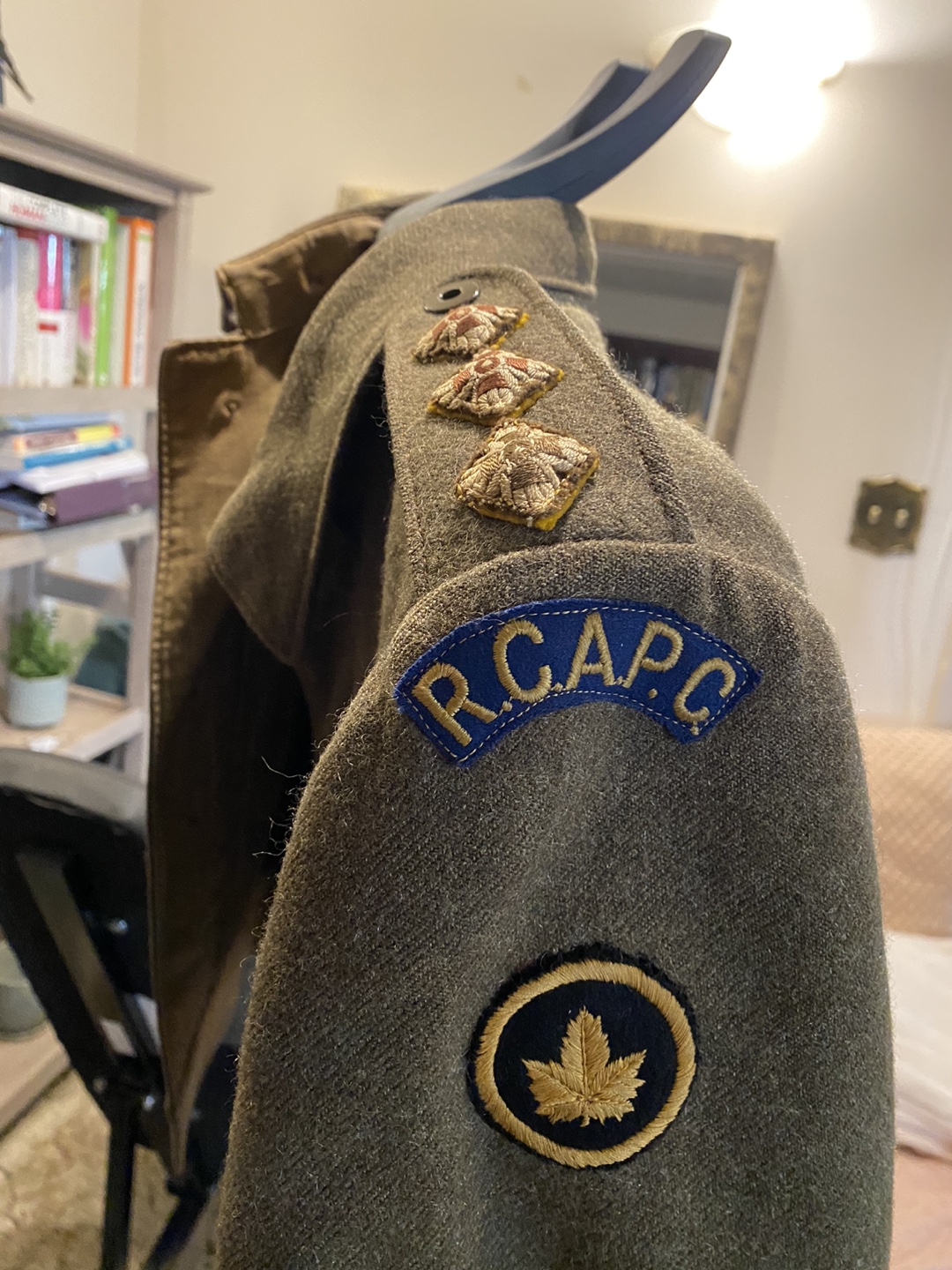 Vintage Canadian Army Battle Dress Blouse - photo 3