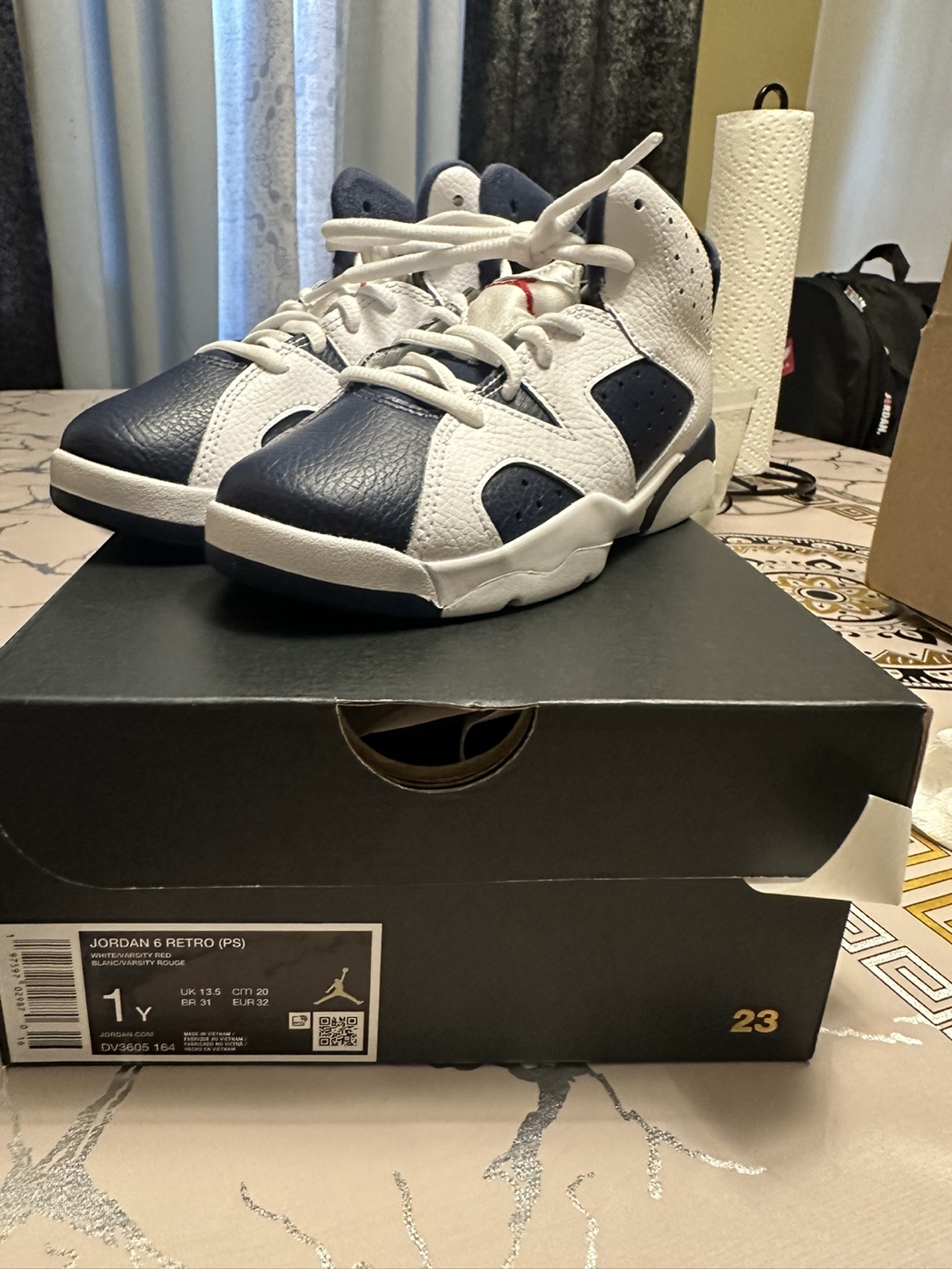 Air Jordan 6 Retro (PS) - White/Navy - Size 1Y