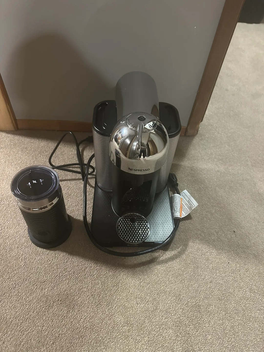 Nespresso Coffee Machine with Frothing Machine thumbnail