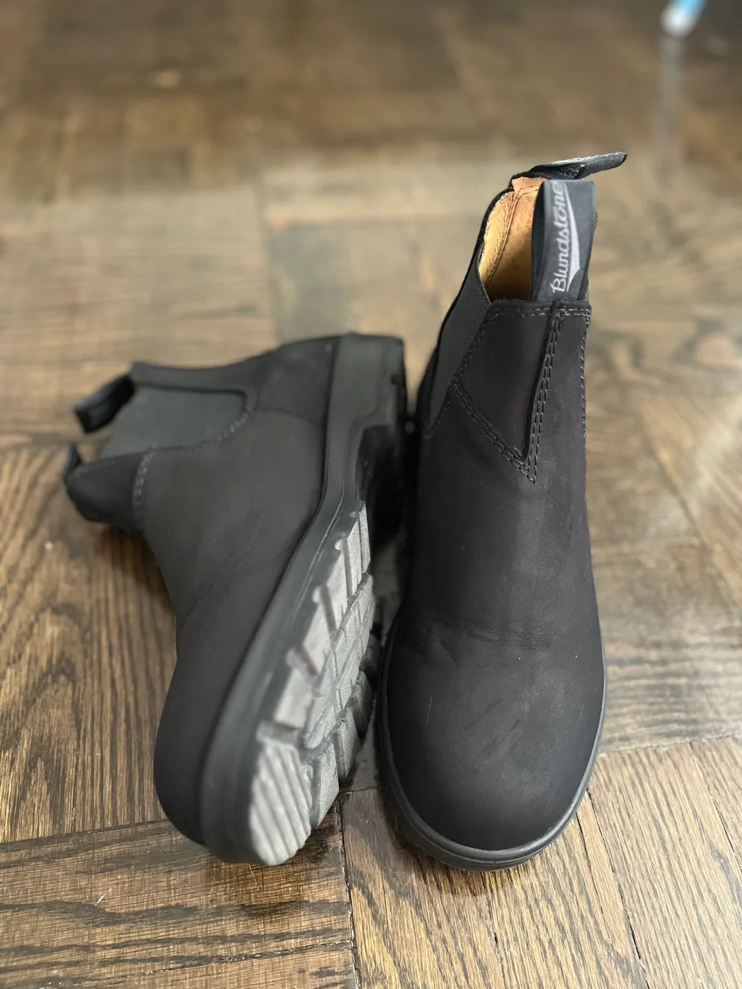 Black Blundstone Boots thumbnail