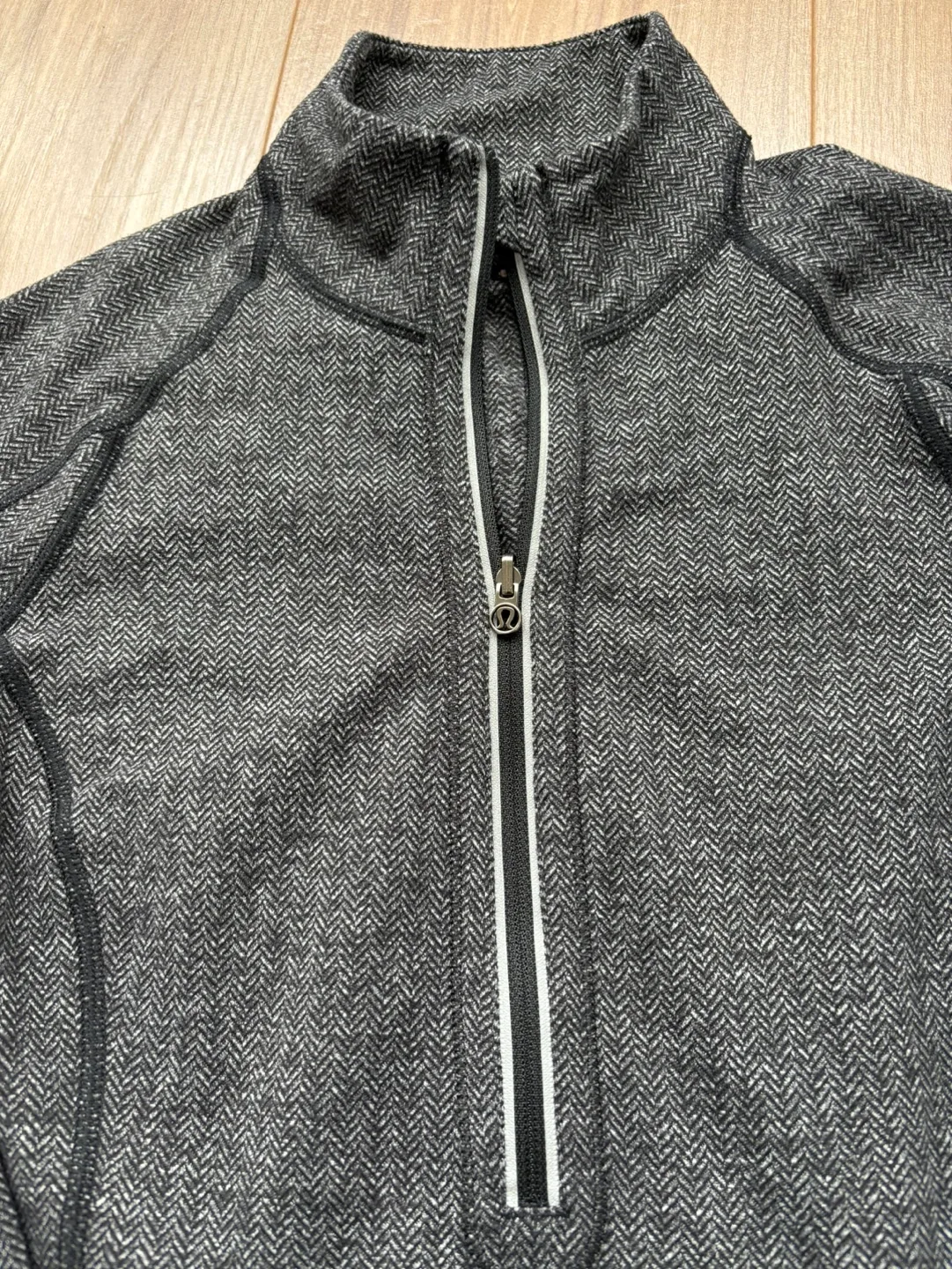 Lululemon Long Sleeve Half Zip image indicator(2)