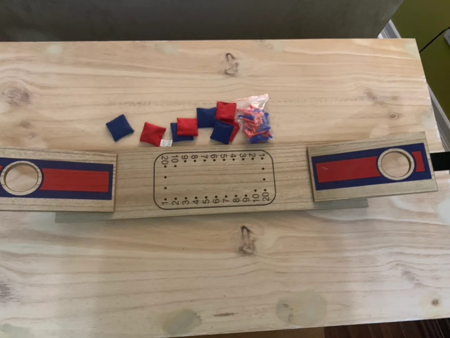 Tabletop Cornhole Game image indicator(2)
